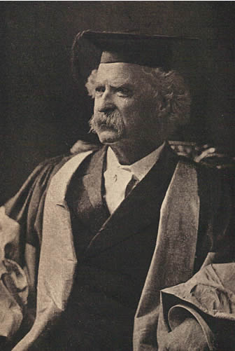 Mark Twain in Oxford robes